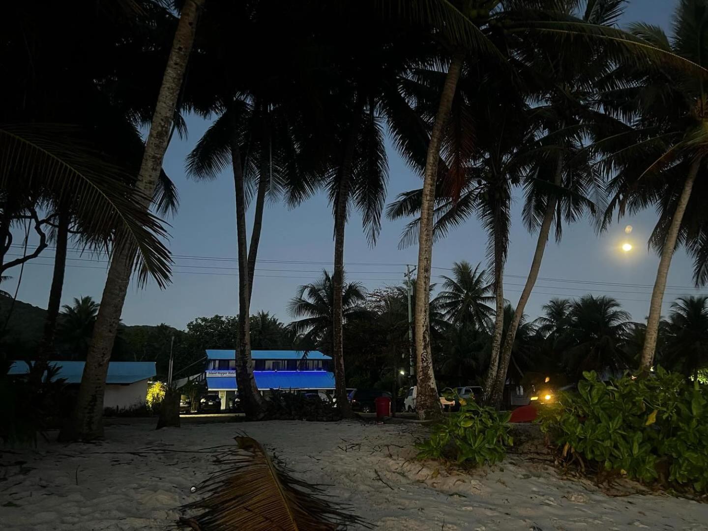 Hotel Island Hopper à Yepan Extérieur photo
